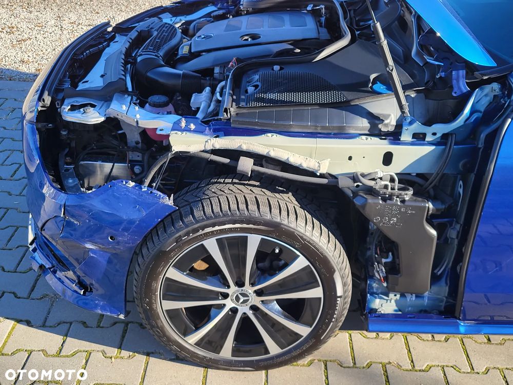 Mercedes-Benz Klasa E 200 4Matic 9G-TRONIC Avantgarde - 37