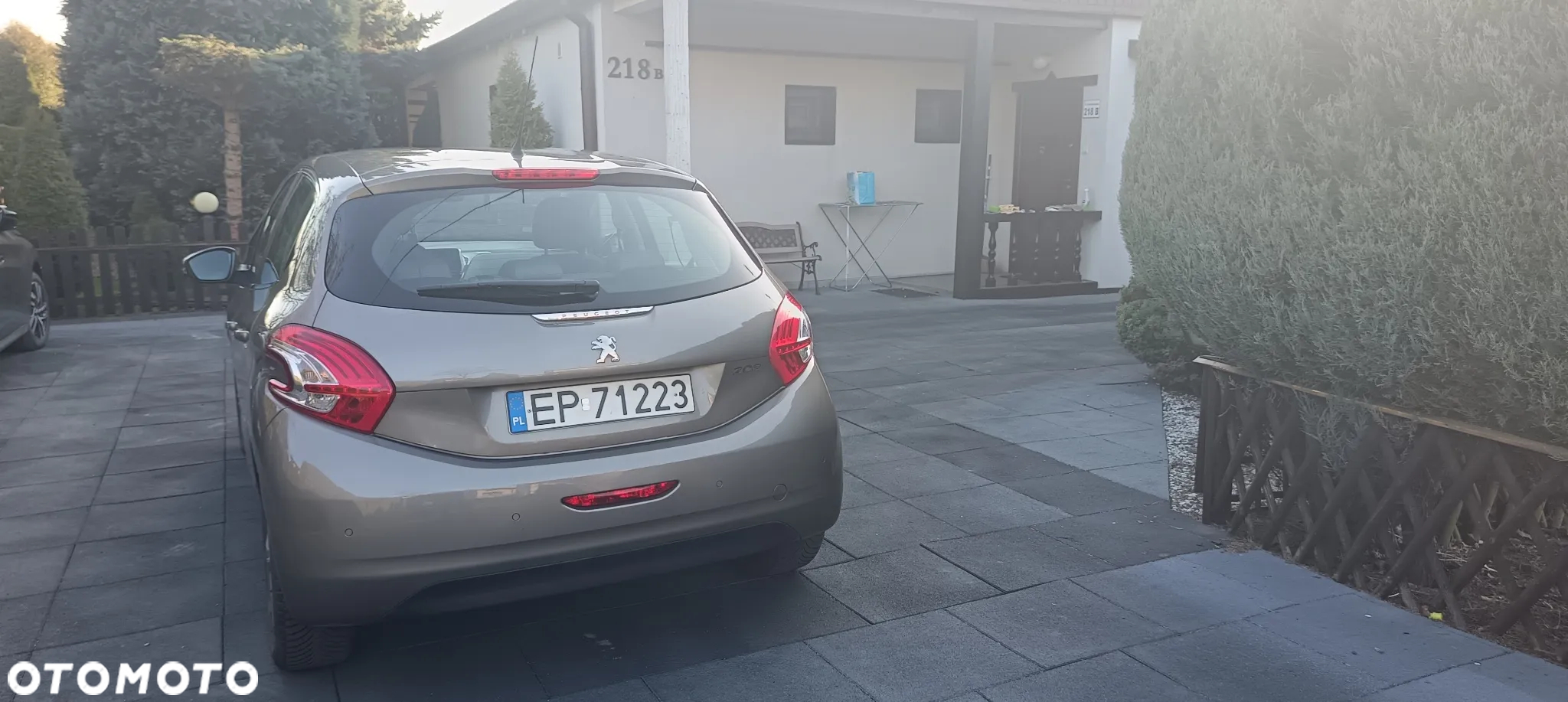Peugeot 208 1.2 PureTech Allure - 5