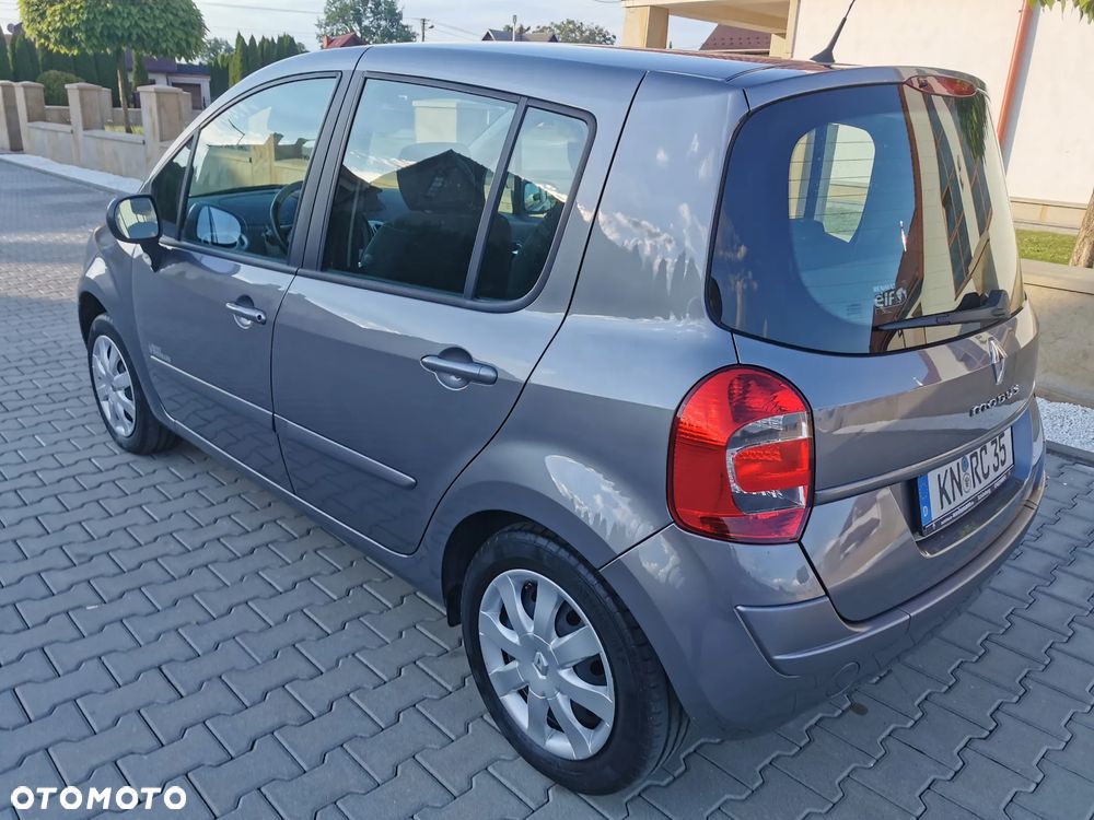 Renault Modus Grand 1.6 16V 110 Night and Day - 4