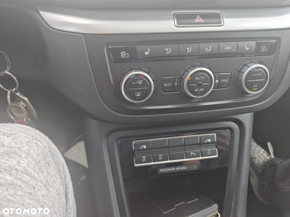 Volkswagen Sharan - 5