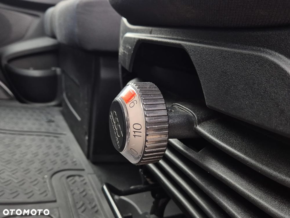 Iveco Daily 35C16, firana, kontener 8PAL, Winda 750KG, klimatyzacja - 13