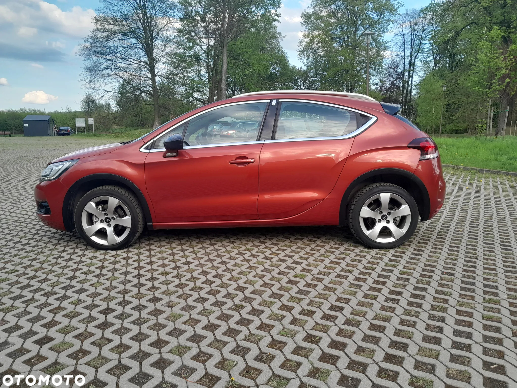 Citroën DS4 1.6 e-HDi SoChic MCP - 7