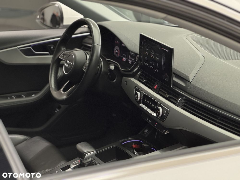 Audi A4 Limousine - 38