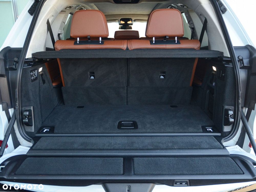 BMW X7 - 21