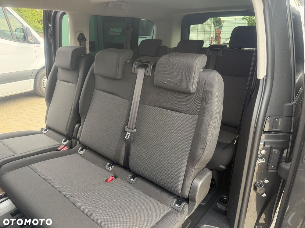 Peugeot Traveller 2.0 BlueHDi Long Business EAT8 - 19