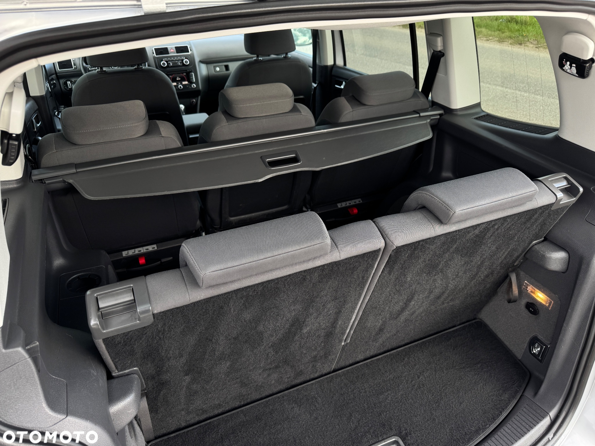 Volkswagen Touran 2.0 TDI DPF DSG Cross - 16