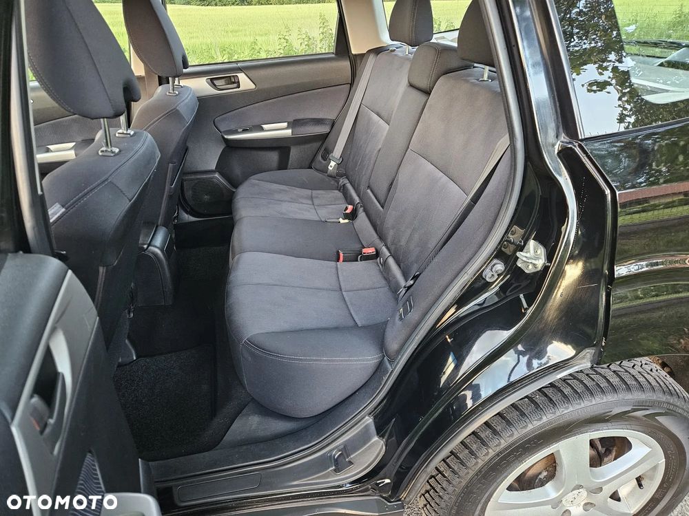 Subaru Forester 2.0X Active - 25