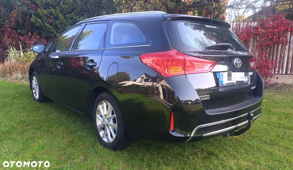 Toyota Auris 2013 photo 4