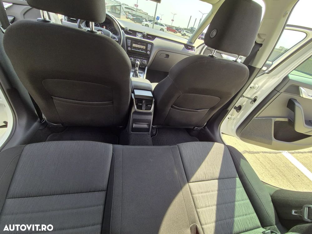 Skoda Octavia 2.0 TDI DSG 4X4 Ambition - 18