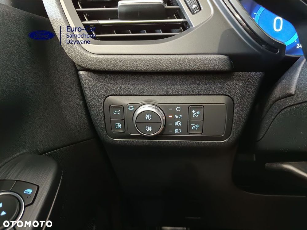 Ford Kuga 2.5 Duratec PHEV ST-LINE X - 31