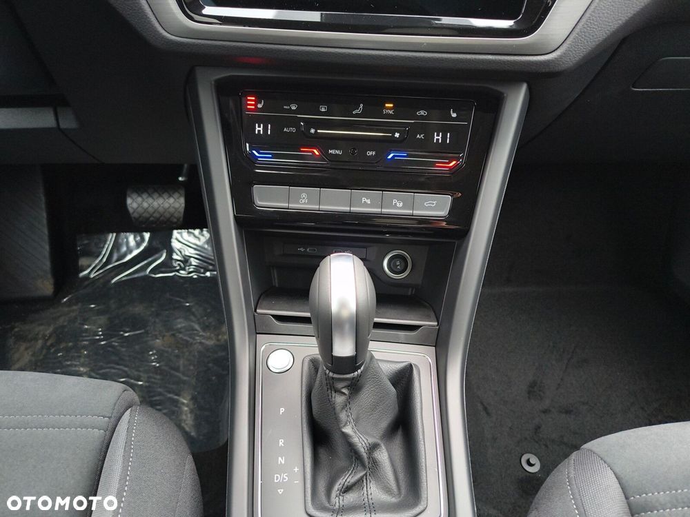 Volkswagen Touran 1.5 TSI EVO Comfortline Plus DSG - 16