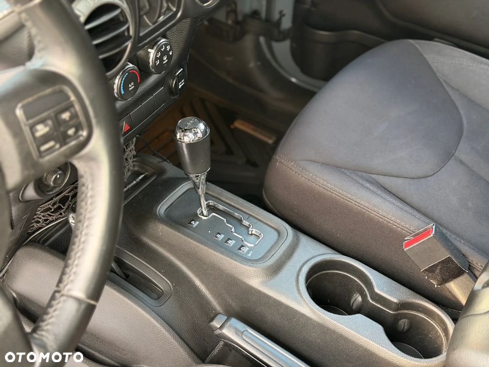 Jeep Wrangler - 15