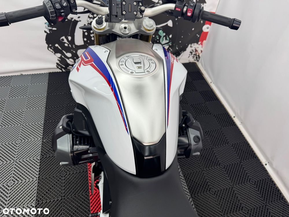 BMW R - 25