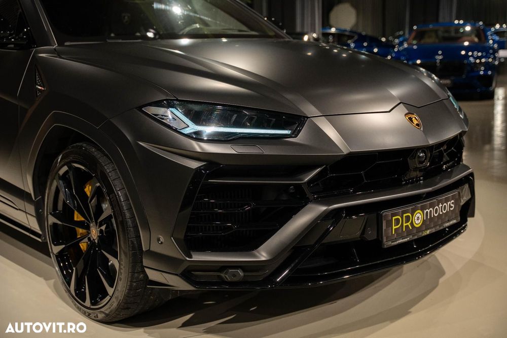 Lamborghini URUS - 11