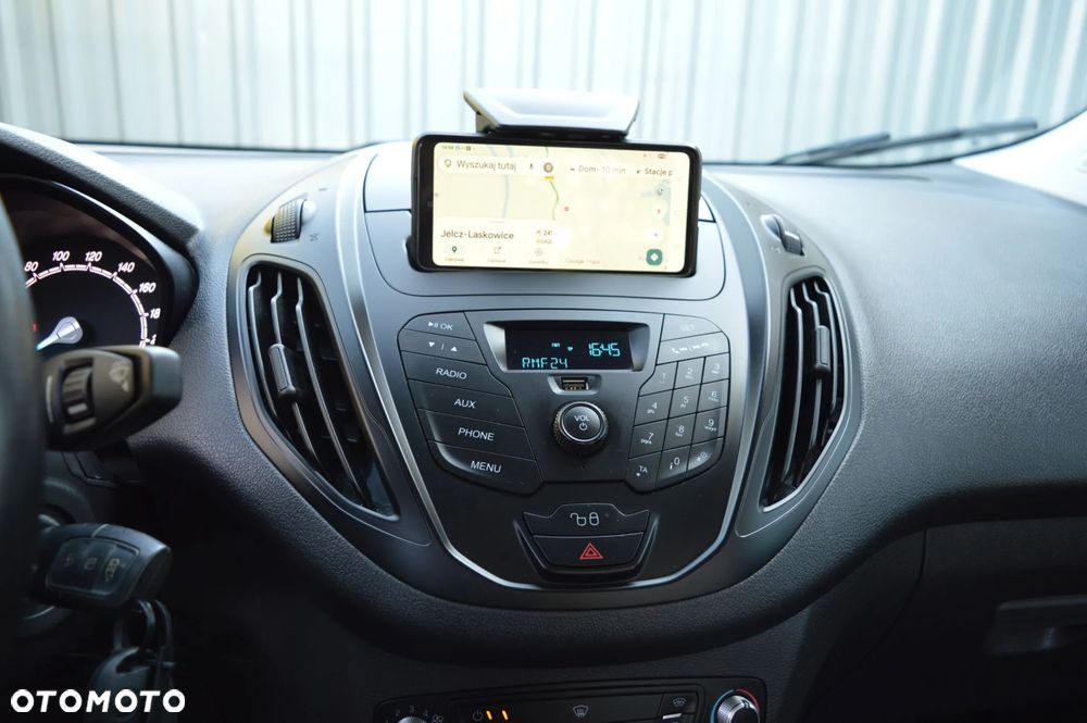 Ford Tourneo Courier - 21
