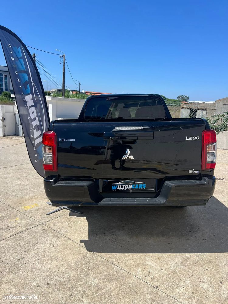 Mitsubishi L200 Pick Up 4x4 S&S Auto Cabine Dupla Base - 6