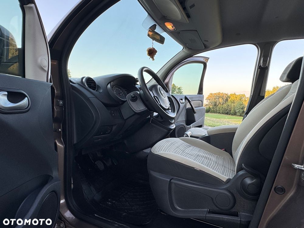 Renault Kangoo 1.6 16V 105 Luxe - 28