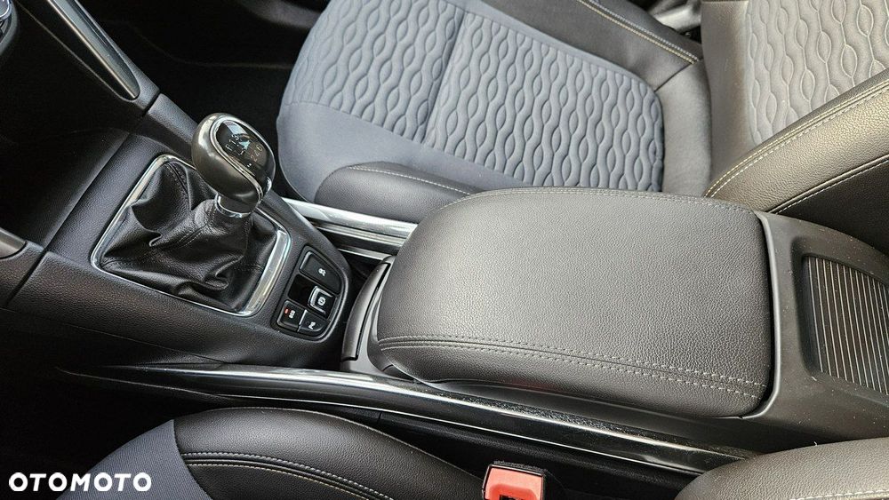 Opel Zafira Tourer 1.4 Turbo Edition - 32