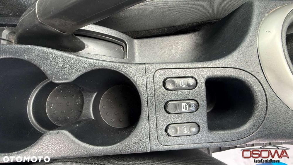 Nissan Qashqai 1.6 visia - 13