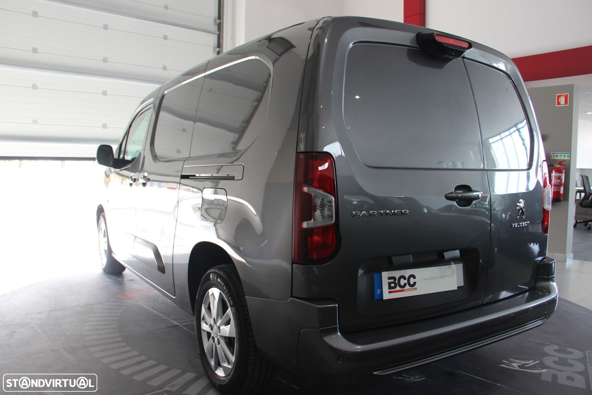 Peugeot Partner 1.5 BlueHDi Longa EAT8 - 3