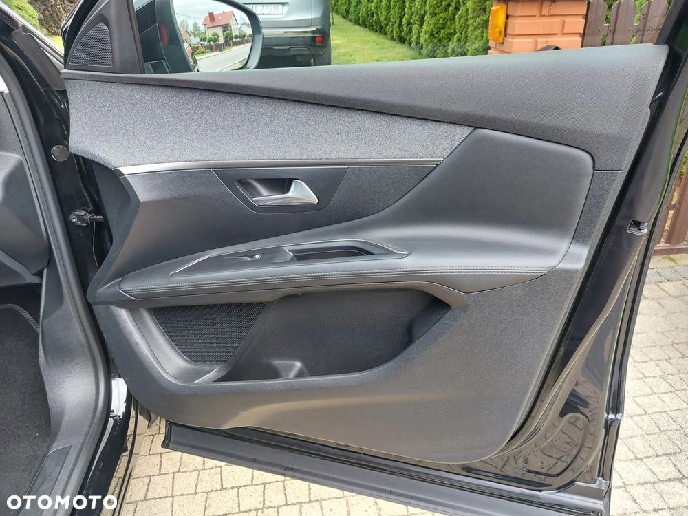 Peugeot 3008 PureTech 180 Stop & Start GPF EAT8 Allure - 21