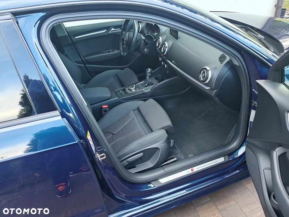Audi A3 Sportback 35 TDI S tronic sport - 17