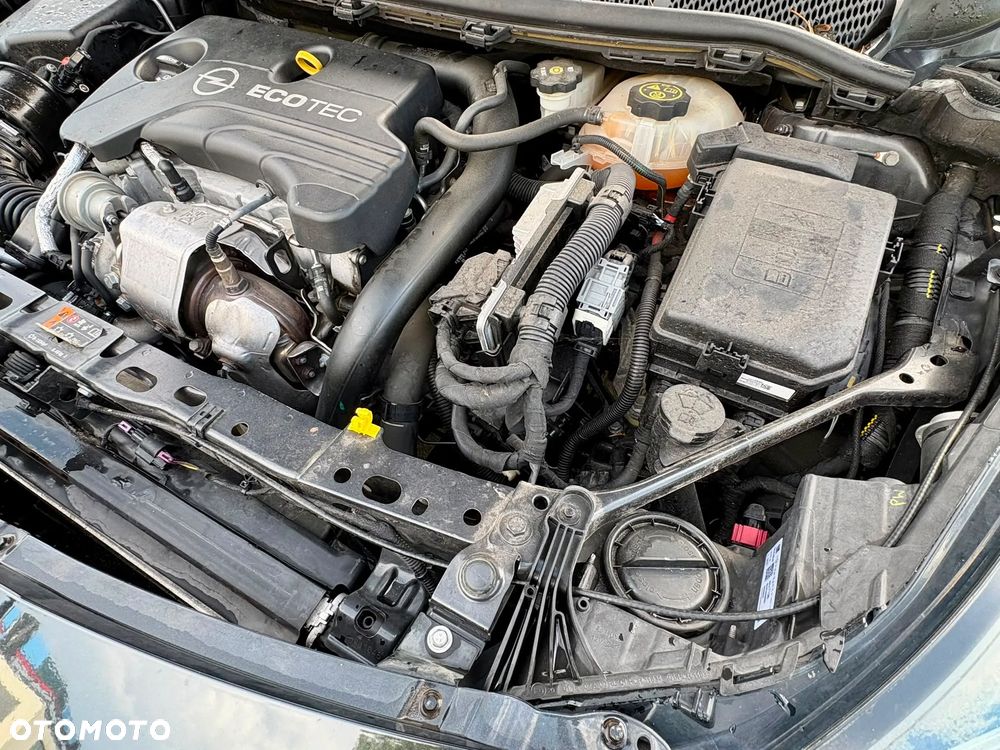 Opel Astra 1.0 Turbo Start/Stop Edition - 9