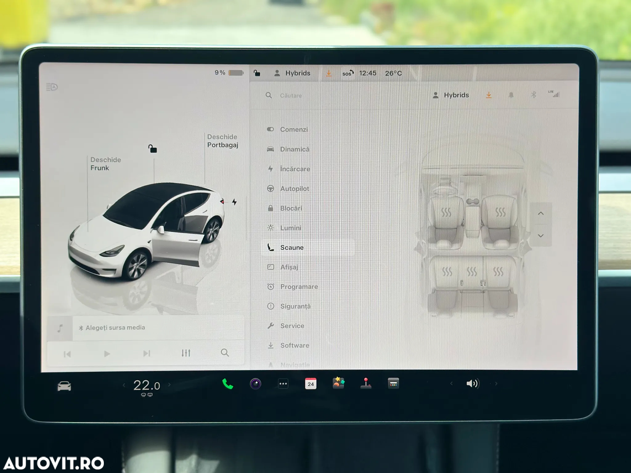 Tesla Model Y Long Range Dual Motor AWD - 26