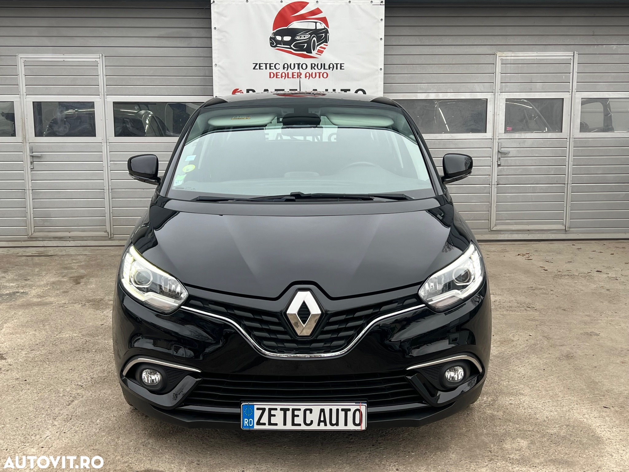 Renault Scenic - 26