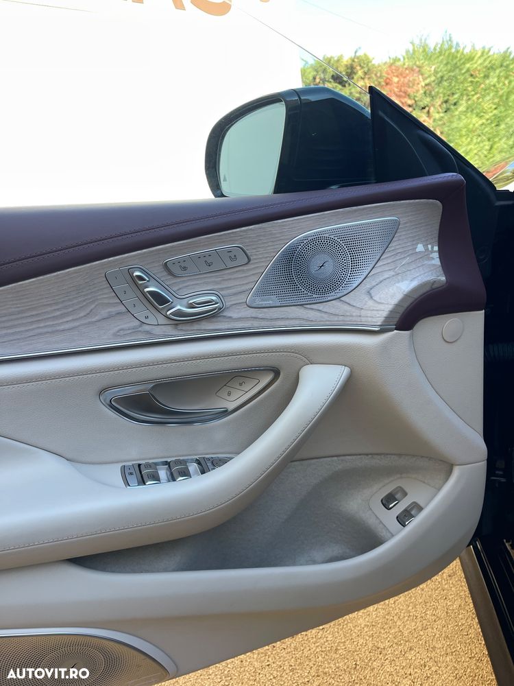 Mercedes-Benz CLS 400 d 4MATIC 9G-TRONIC Avantgarde - 27