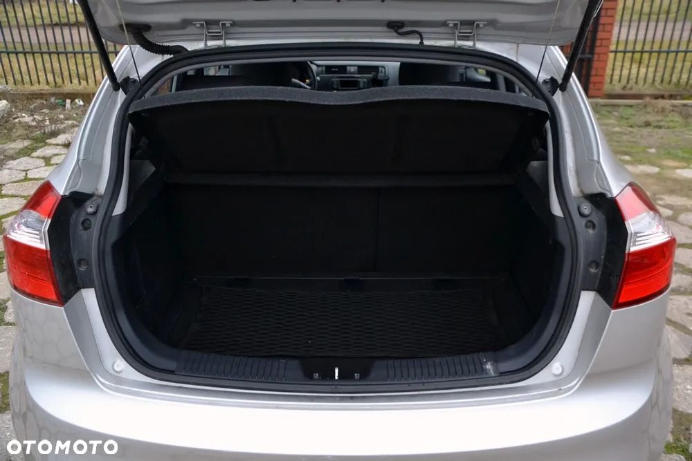 Kia Rio 1.4 Spirit - 34