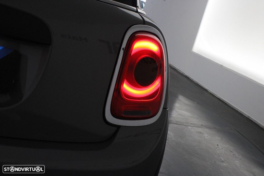 MINI 3 Portas One - 38