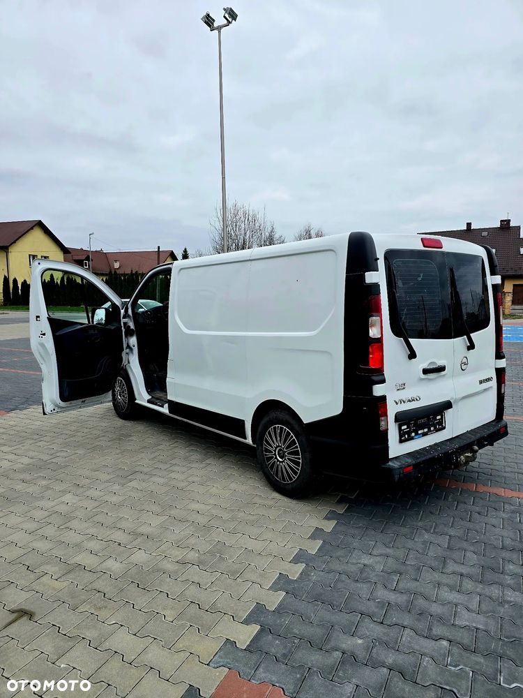 Opel Vivaro - 17