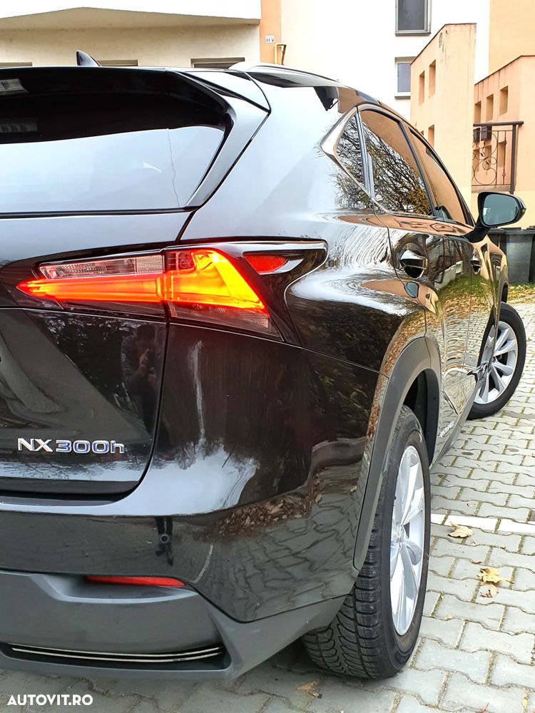 Lexus Seria NX 300h AWD Business Plus - 3