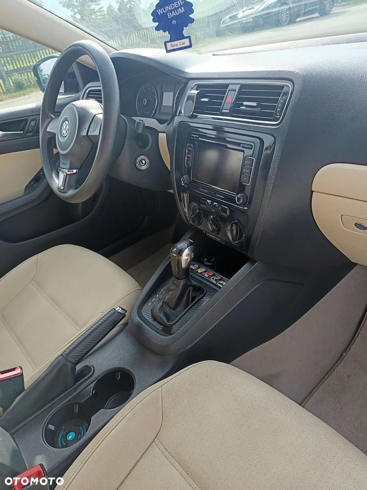 Volkswagen Jetta 2.5 SE - 14