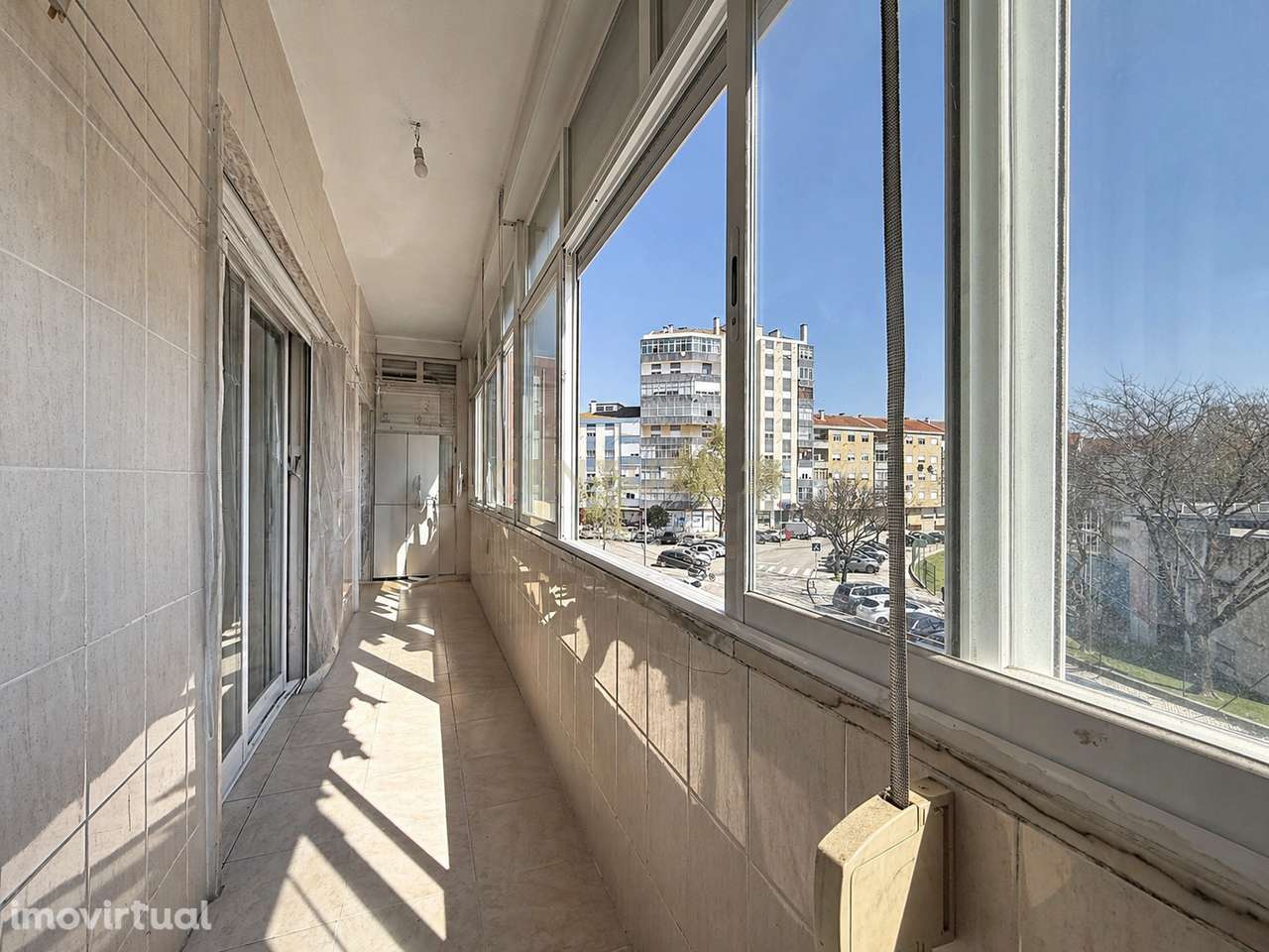 Apartamento T3 em Amora, Seixal - Oportunidade Única! - Grande imagem: 3/16