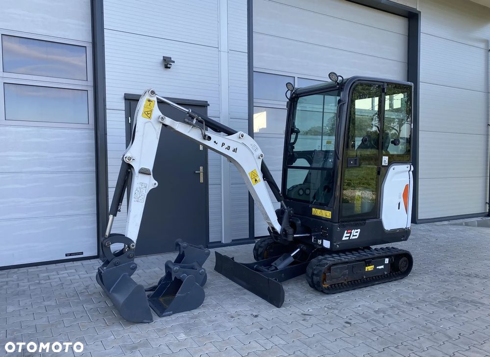 Bobcat E19 Minikoparka - 2