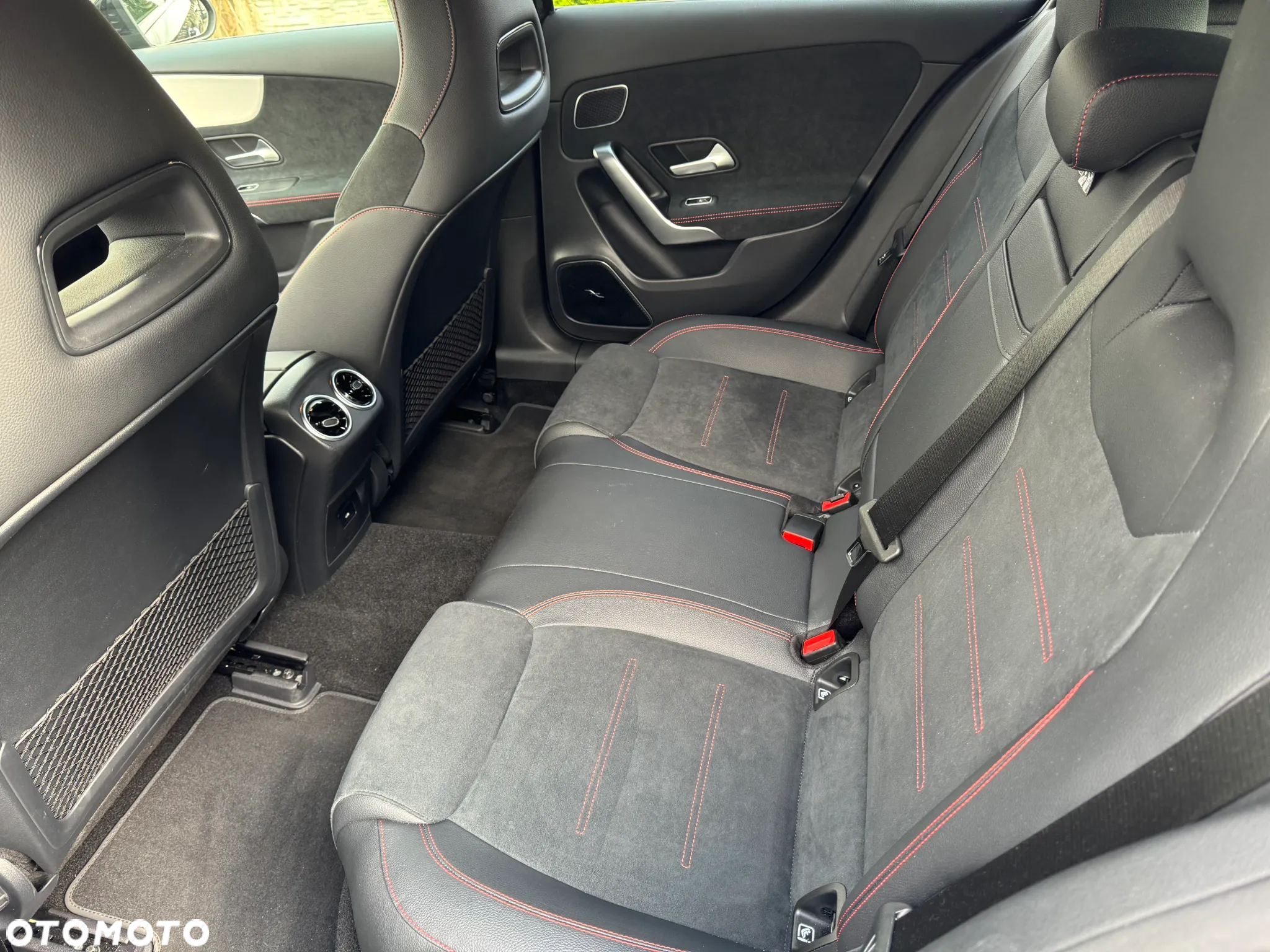 Mercedes-Benz Klasa A 200 AMG Line 7G-DCT - 19