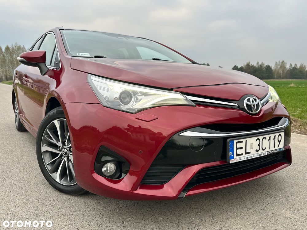 Toyota Avensis 2.0 Selection MS - 1