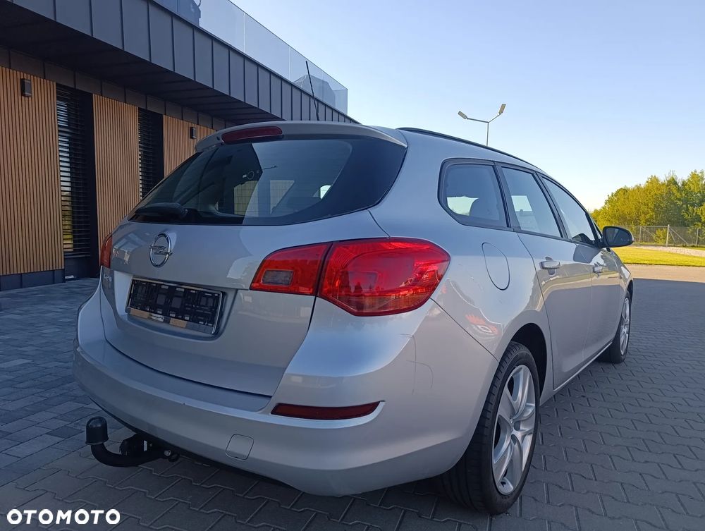 Opel Astra 1.6 Fun - 4