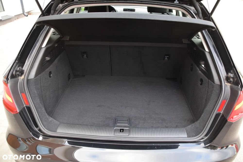 Audi A3 Sportback - 15