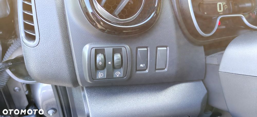 Renault Trafic - 19