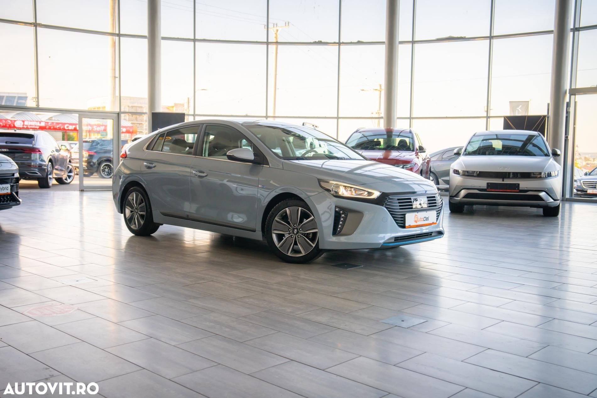 Hyundai IONIQ - 24