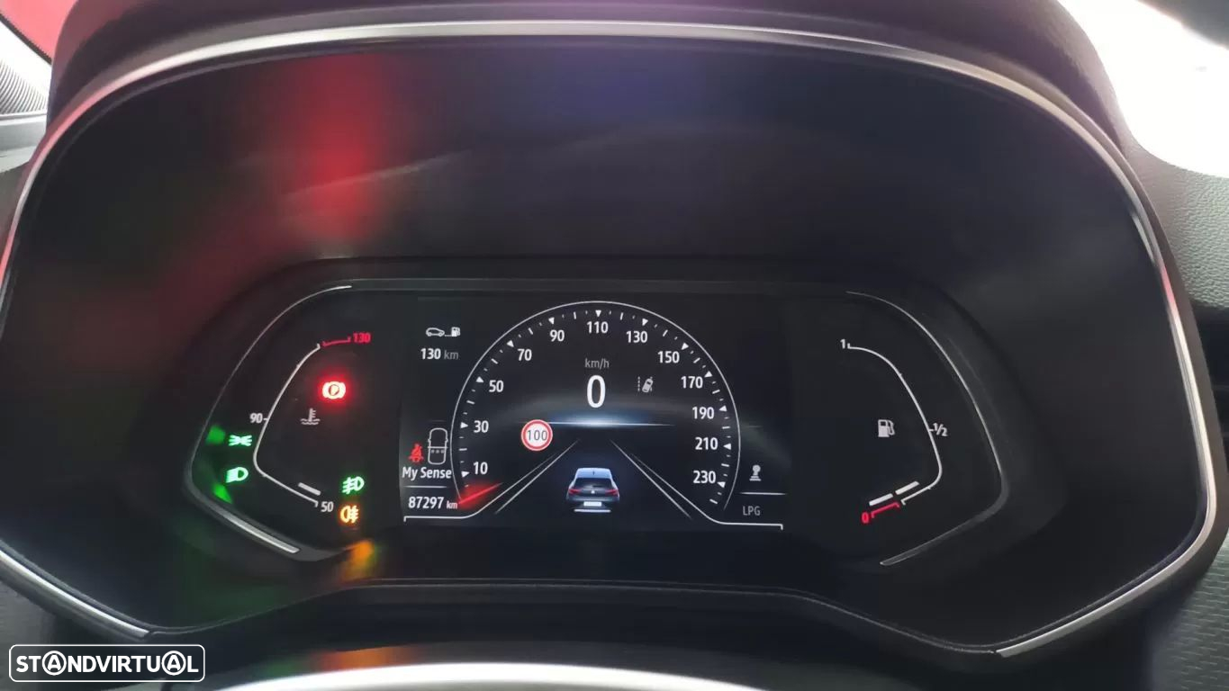Renault Clio 1.0 TCe Techno Bi-Fuel - 34