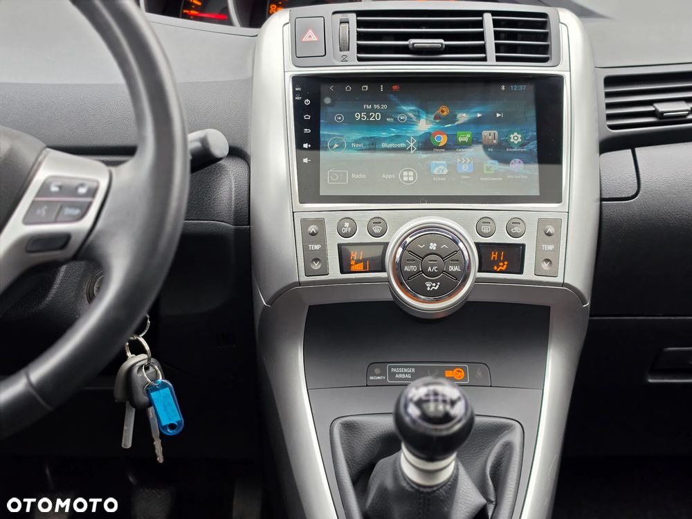 Toyota Verso - 25