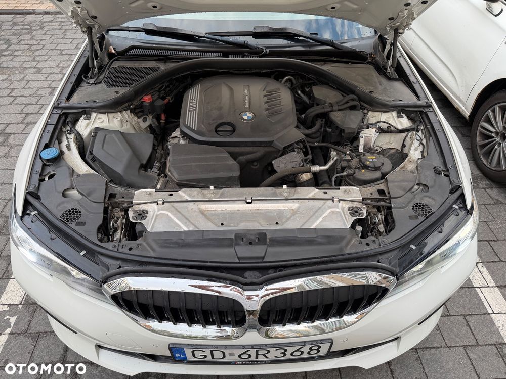 BMW Seria 3 318d Advantage - 40