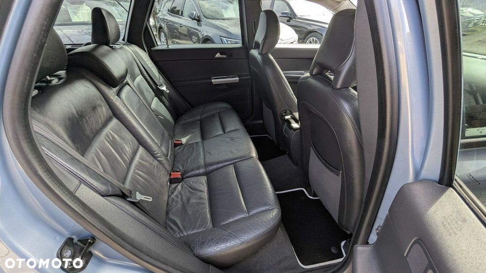 Volvo V50 - 16