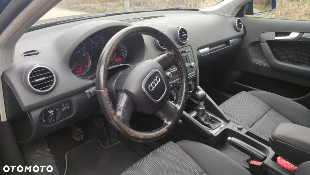 Audi A3 Sportback 2.0 TFSI Ambiente - 8