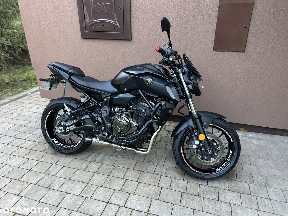 Yamaha MT - 4