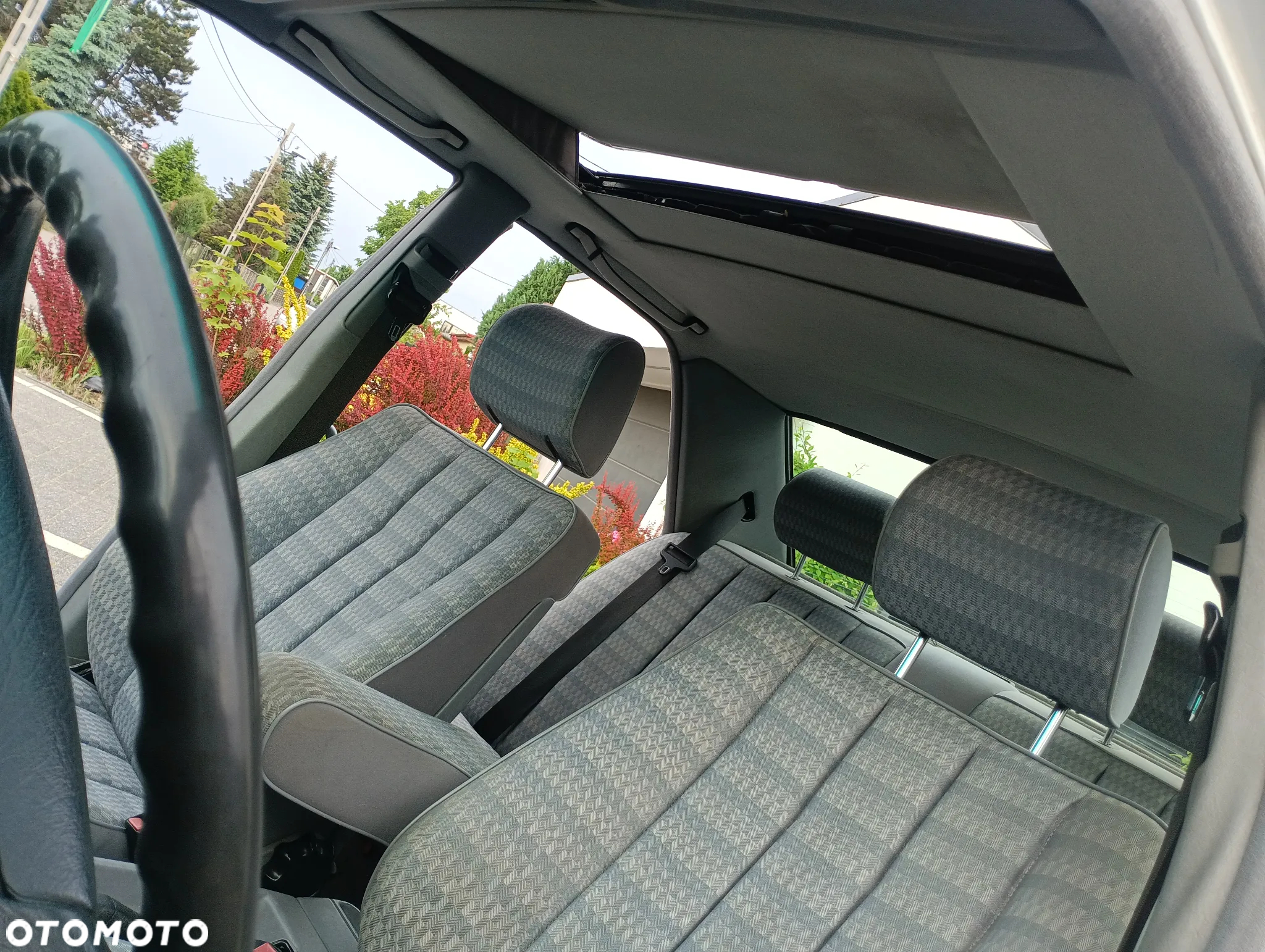Mercedes-Benz W201 (190) - 23